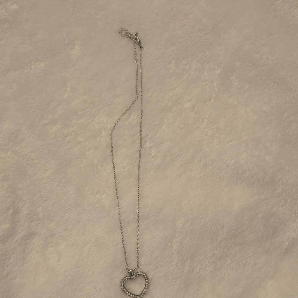 Elegant Silver Heart Pendant Necklace